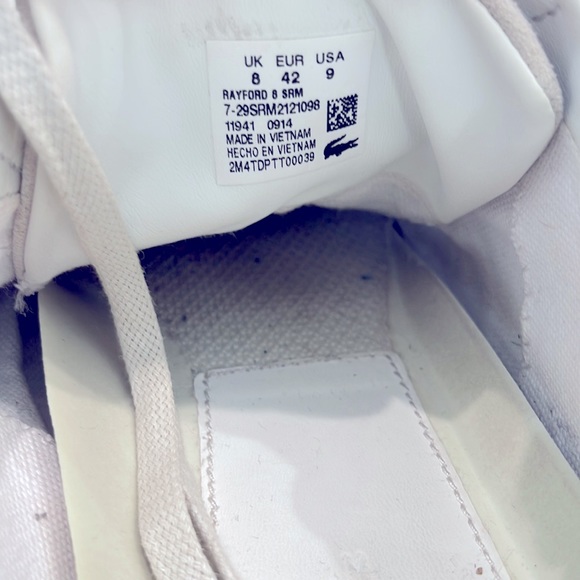 Size 9 Lacoste shoes. - Picture 4 of 4